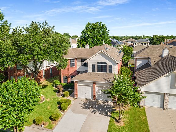 2nd image of 1727 Creekpark Trl