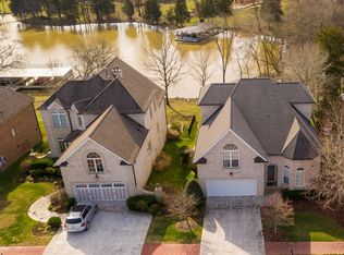 998 Isaac Franklin Dr, Gallatin, TN 37066