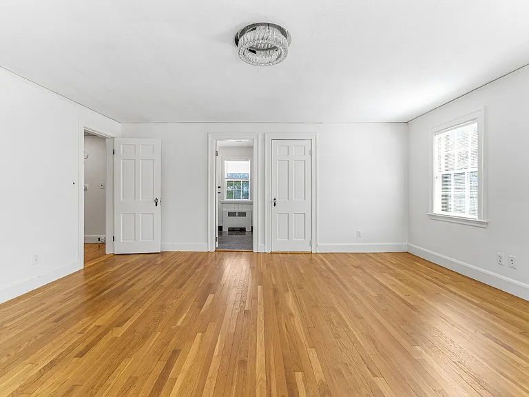 48 Acacia Ave — Photo 23