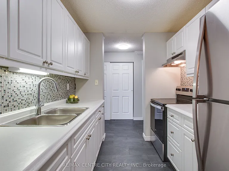 45 Pond Mills Rd #812 — Photo 14