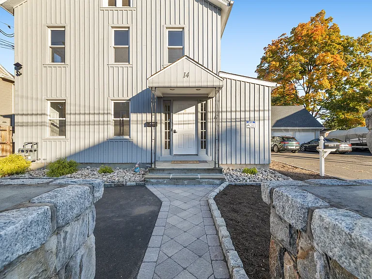 14 Plymouth Ave #A — Photo 4