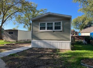 4 Bryan Ave, Inver Grove Heights, MN 55076