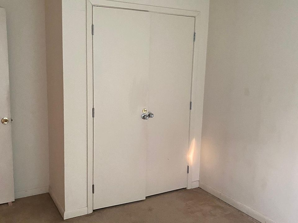 2nd image of 920 Rockaway Ave #2