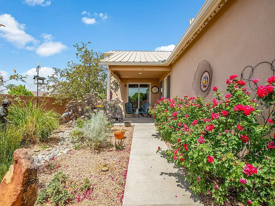 3 bed, 1576 sqft, $3,400 — Photo 4