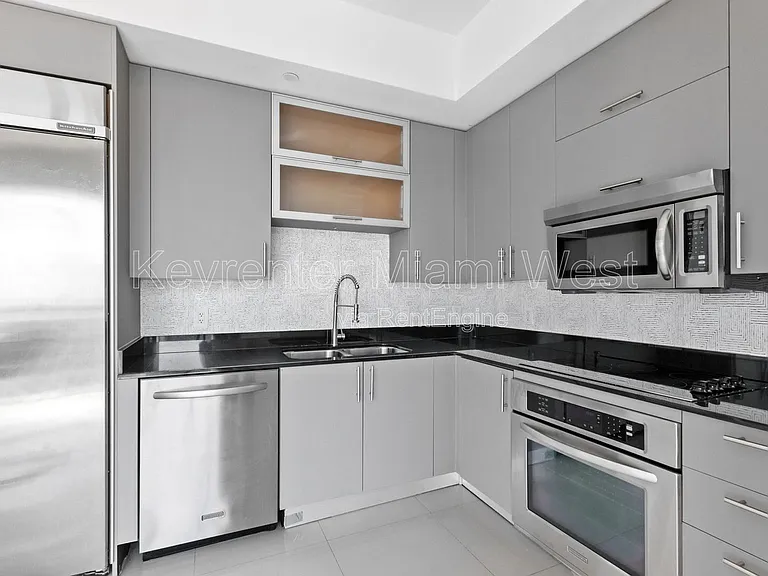 60 SW 13th St #3800 — Photo 14