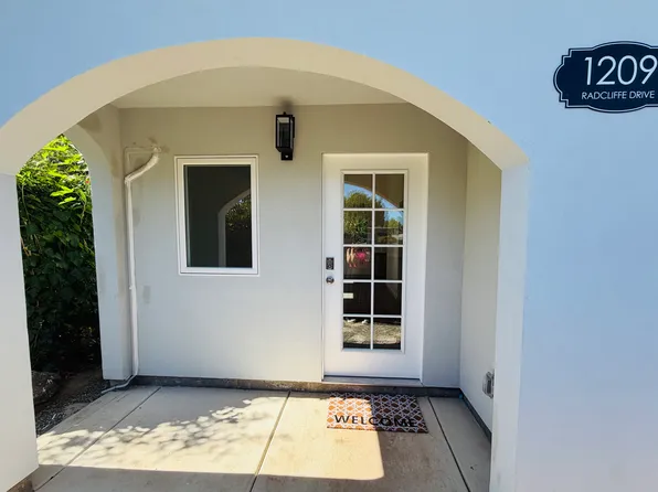 1209 Radcliffe Dr, Davis, CA 95616
