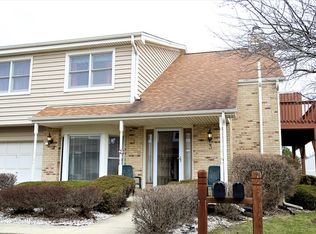 1901 Wisteria Ct APT 3, Naperville, IL 60565