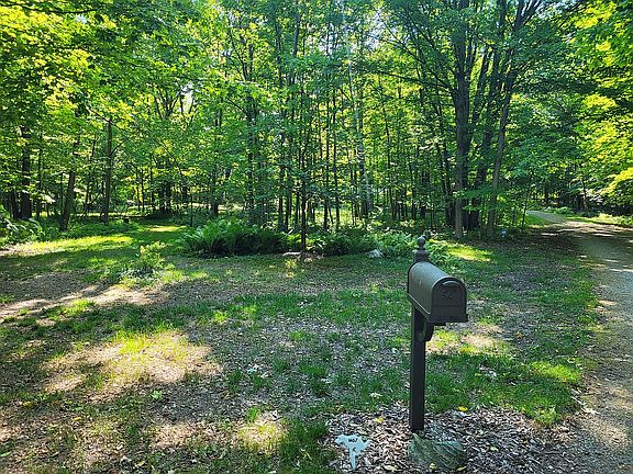 3rd image of 4740 Jadestone Dr