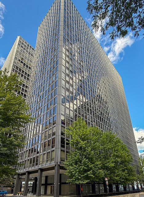 1st image of 900 N Lake Shore Dr APT 411