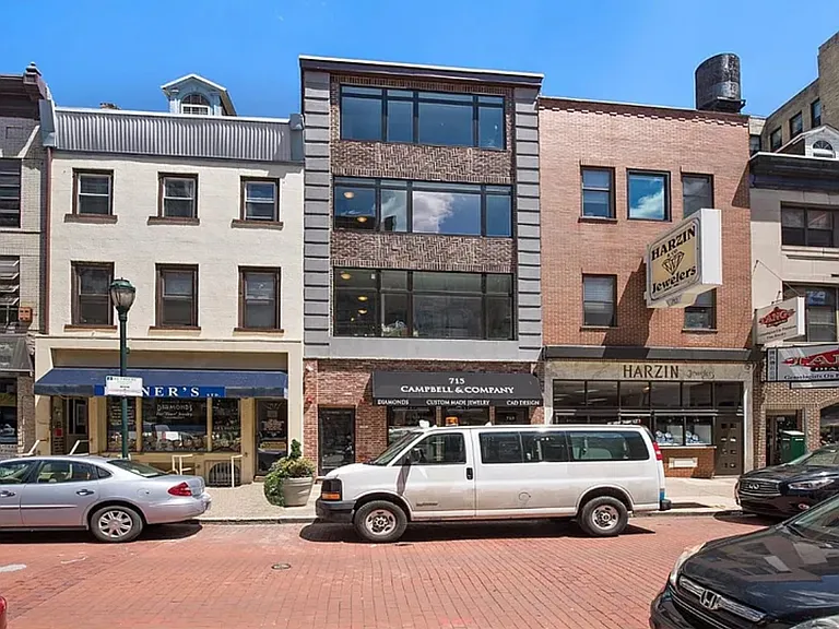 715 Sansom St #2F — Photo 9