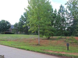 334 Edgewater Trl S, Toccoa, GA 30577