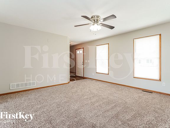 4th image of 1488 W Quail Run Dr
