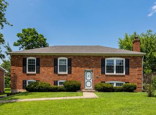 9733 Boxford Way, Louisville, KY 40242