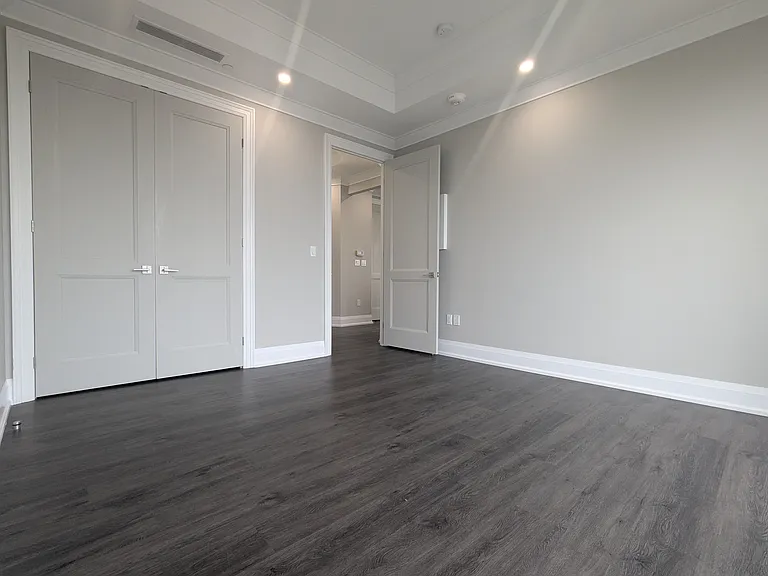 121 King St W — Photo 107