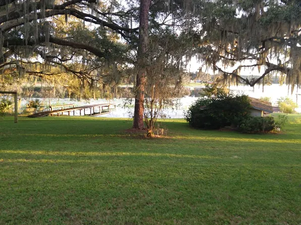 3868 SW Shorewood Dr, Dunnellon, FL 34431