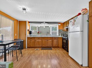 210 Trailway Rd, Middle River, MD 21220