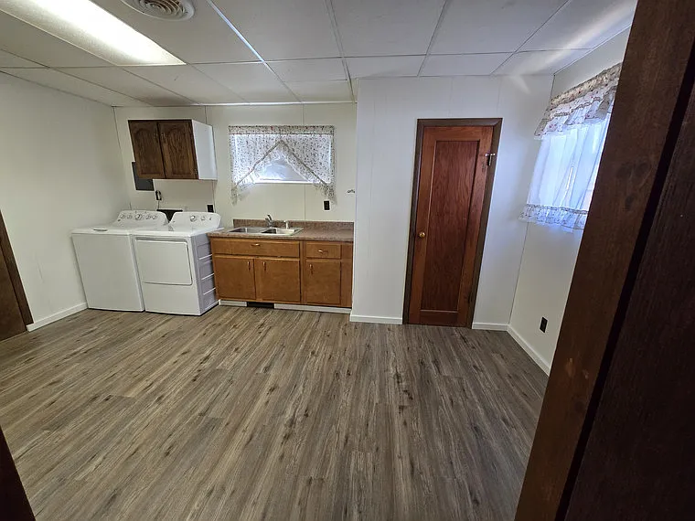 6831 Jade Park Ave NE — Photo 22