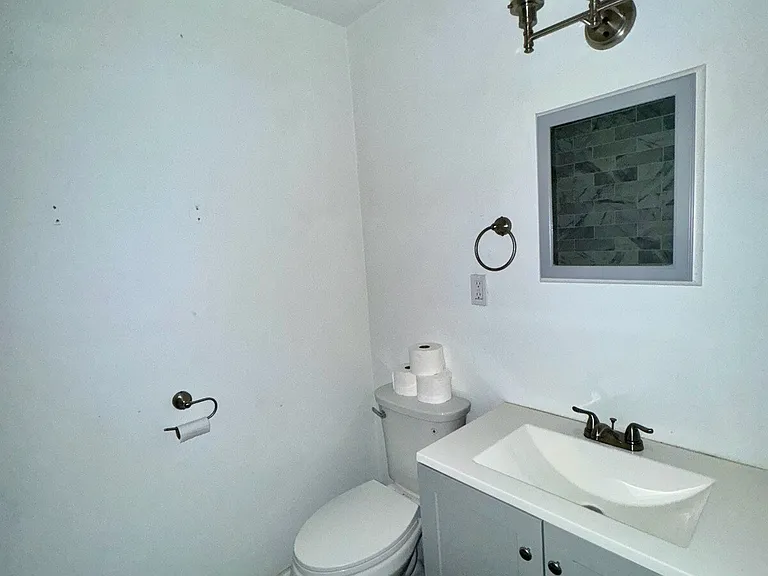 1361 E Ocean View Ave #8 — Photo 3