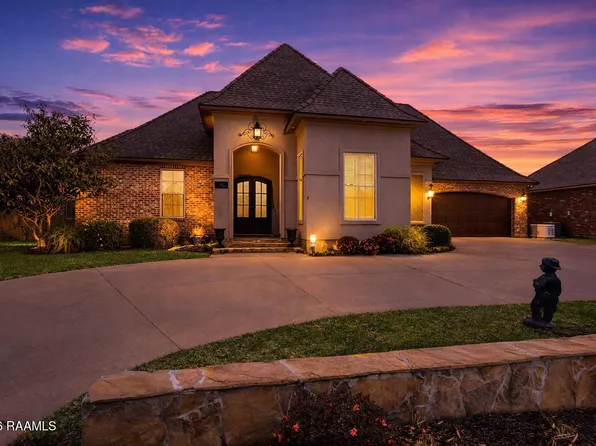 110 Dunvegan Ct, Lafayette, LA 70503