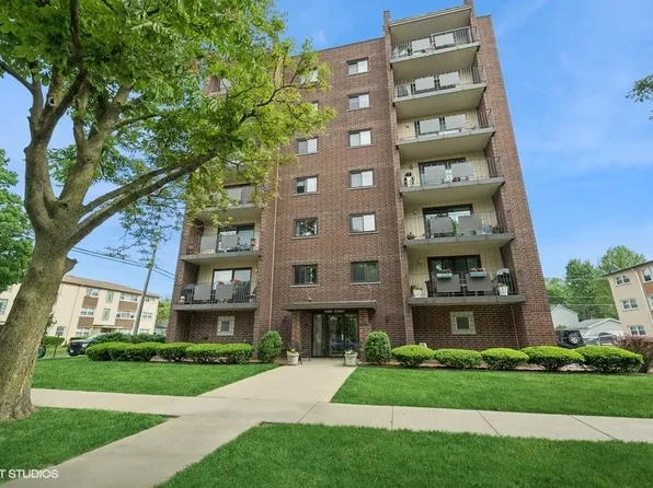 1491 Ashland Ave APT 6SW, Des Plaines, IL 60016