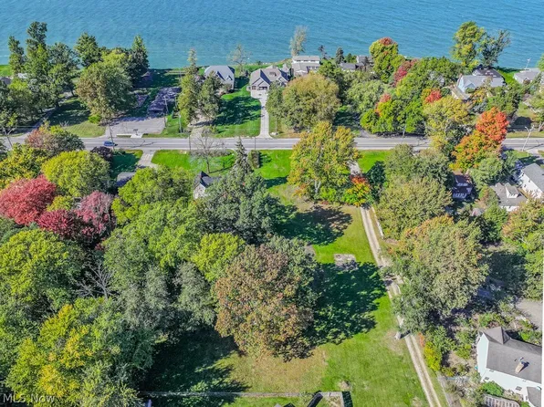 37670 Lake Shore Blvd, Eastlake, OH 44095