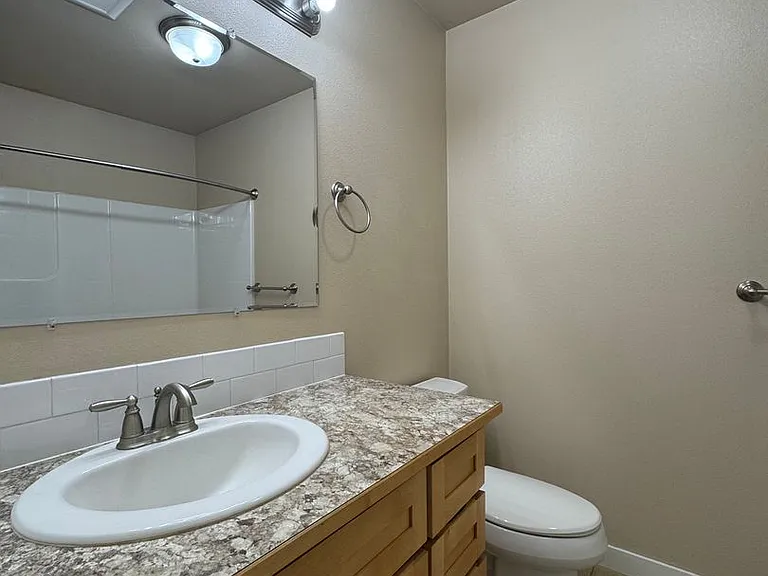 2237 Airport Rd — Photo 13