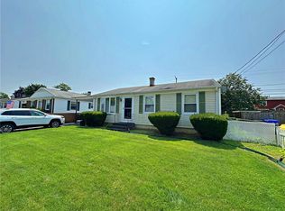 125 Parkview Dr, Pawtucket, RI 02861