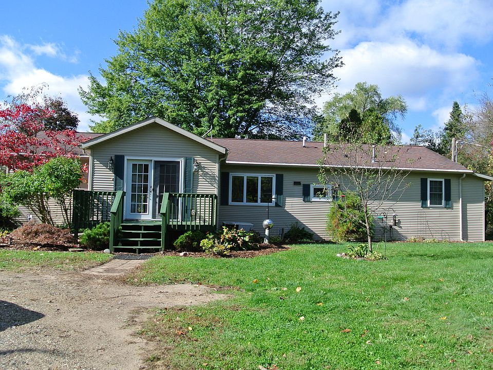1st image of 921 Bruce Dr