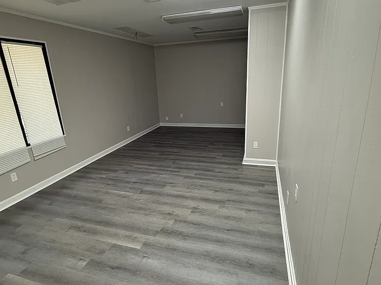 1513 Rex St — Photo 5