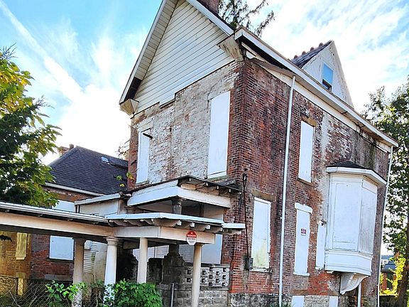 3rd image of 86 Wilson Ave