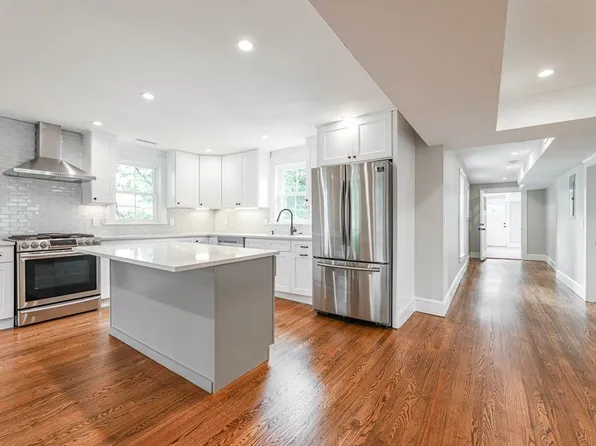 52 Maple St Floor 2, Boston, MA 02136