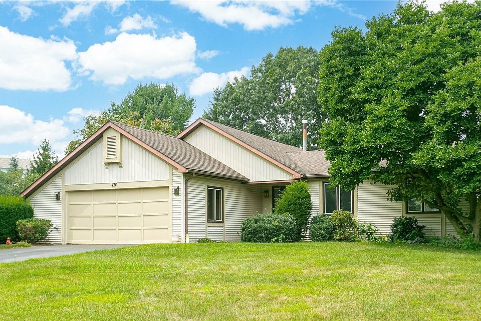 1st image of 420 Thrushwood Ln