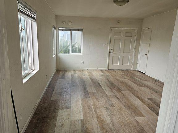 4th image of 624 S Pacific Coast Hwy APT A