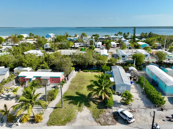 27935 Tarpon Ter, Little Torch Key, FL 33042
