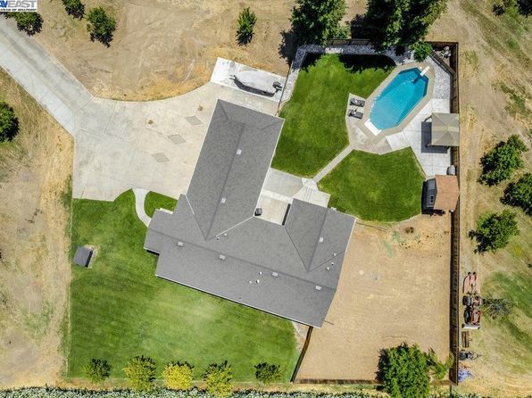 8540 W Bates Ct, Tracy, CA 95304