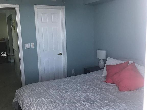4th image of 2457 Collins Ave APT 1203