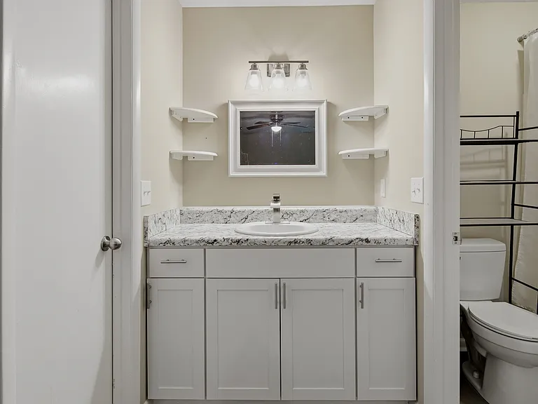 6853 Marlowe Dr — Photo 24