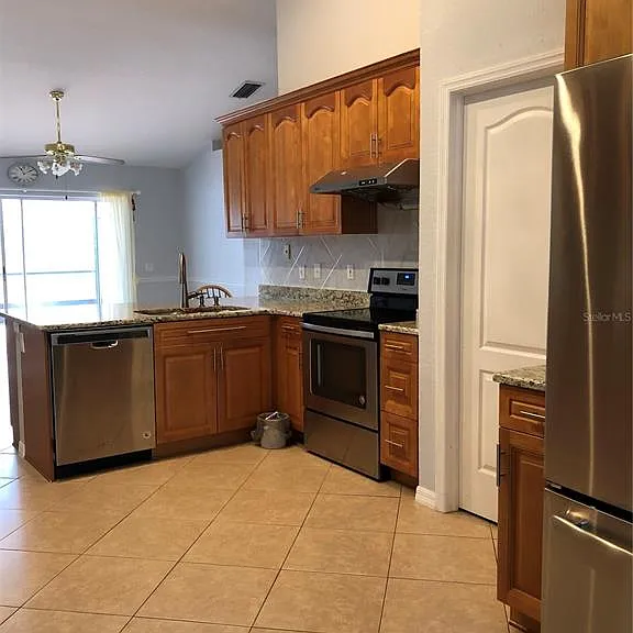 9405 Hidden Water Cir — Photo 40