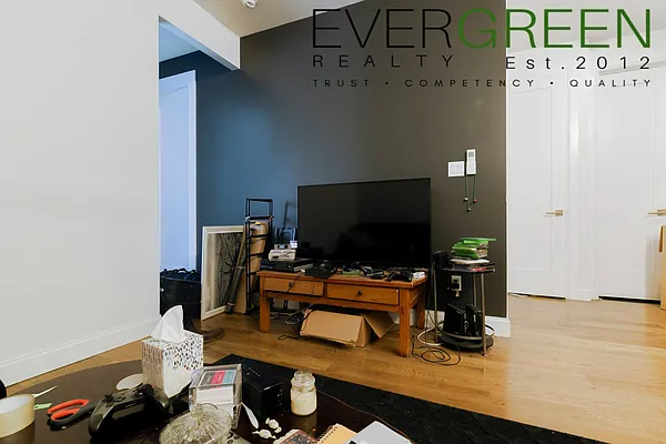 Rented by Evergreen Apartments BK | media 15