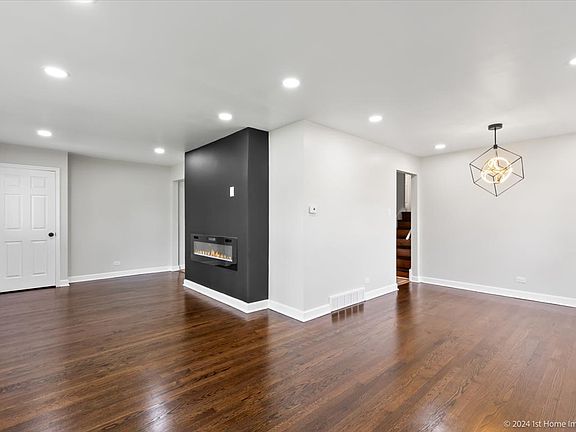 4th image of 16834 Louis Ct