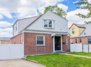 5346 Hollis Court Blvd, Flushing, NY 11365