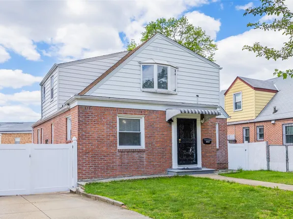 53-46 Hollis Ct Boulevard, Fresh Meadows, NY 11365