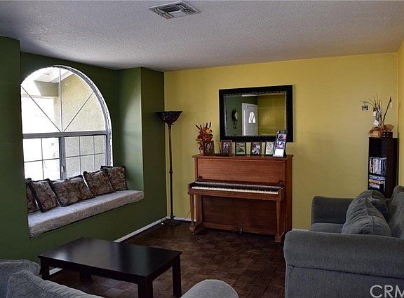 5th image of 10133 Cedardale Dr