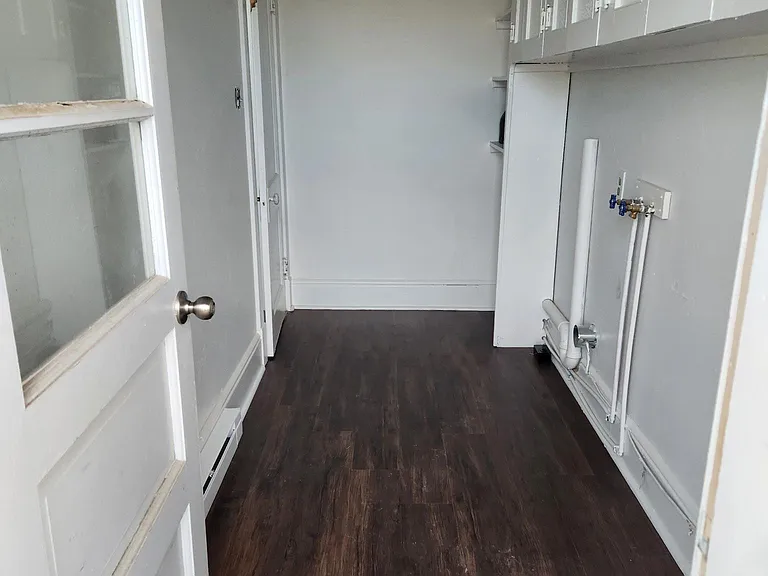 47 E Main St #B — Photo 5