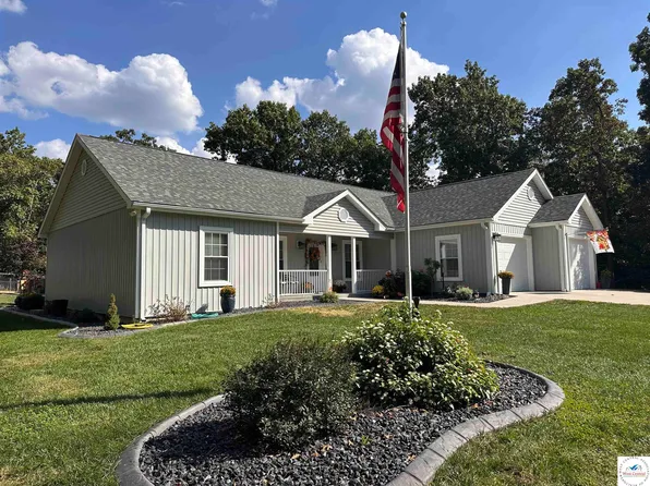 1632 Estate Dr, Warsaw, MO 65355