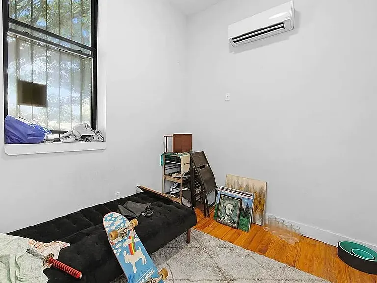 481 Evergreen Ave #1F — Photo 8