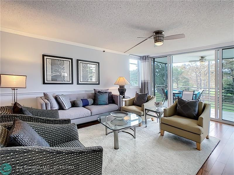 1st image of 625 Oaks Dr APT 307