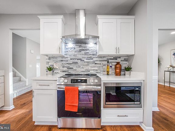 3rd image of 6204 Berlee Dr