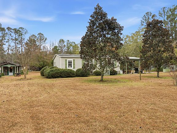 5th image of 388 Rebel Ln