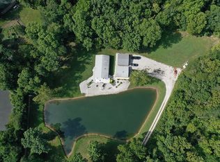 5225 Hoxey Dr, Alhambra, IL 62001